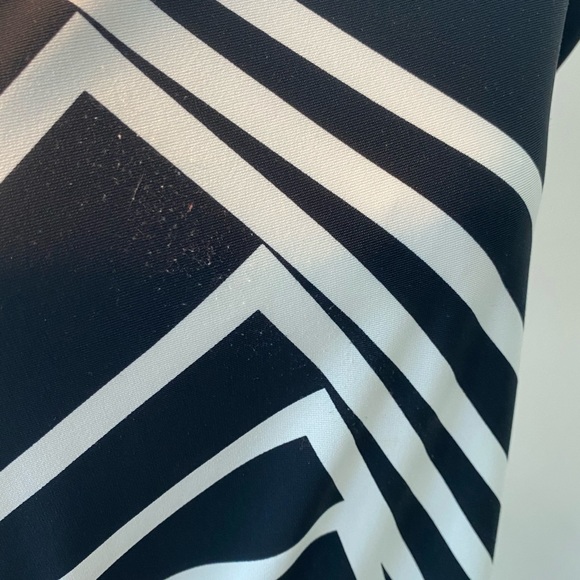 BcbgMaxAzria Scoop Neck Dress - Picture 4 of 8